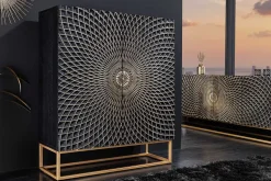 Design Highboard ILLUSION 120cm schwarz Mangoholz Massivholz mit 3D Schnitzereien gold Eisen Metallgestell