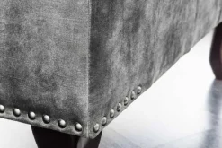 Design Sitzhocker CHESTERFIELD 80cm grau Samt Knopfheftung Nietenbesatz