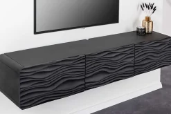 Design TV-Board WAVE 160cm schwarz Mangoholz mit 3D Schnitzereien hängend