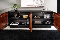 Massives Sideboard FLUID 175cm walnuss-braun Akazienholz 3D-Design schwarzer Sockelfuß