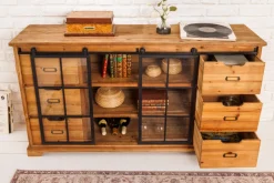 Massives Sideboard HERITAGE 150cm natur Pinienholz Industrial-Türen Metall Vitrine