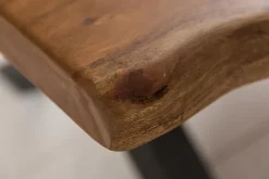 Massivholz Couchtisch MAMMUT 110cm Akazie Baumkante honey finish 3,5cm Tischplatte