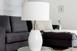 Moderne Tischlampe CARLA 60cm weiß silber mit Leinenschirm